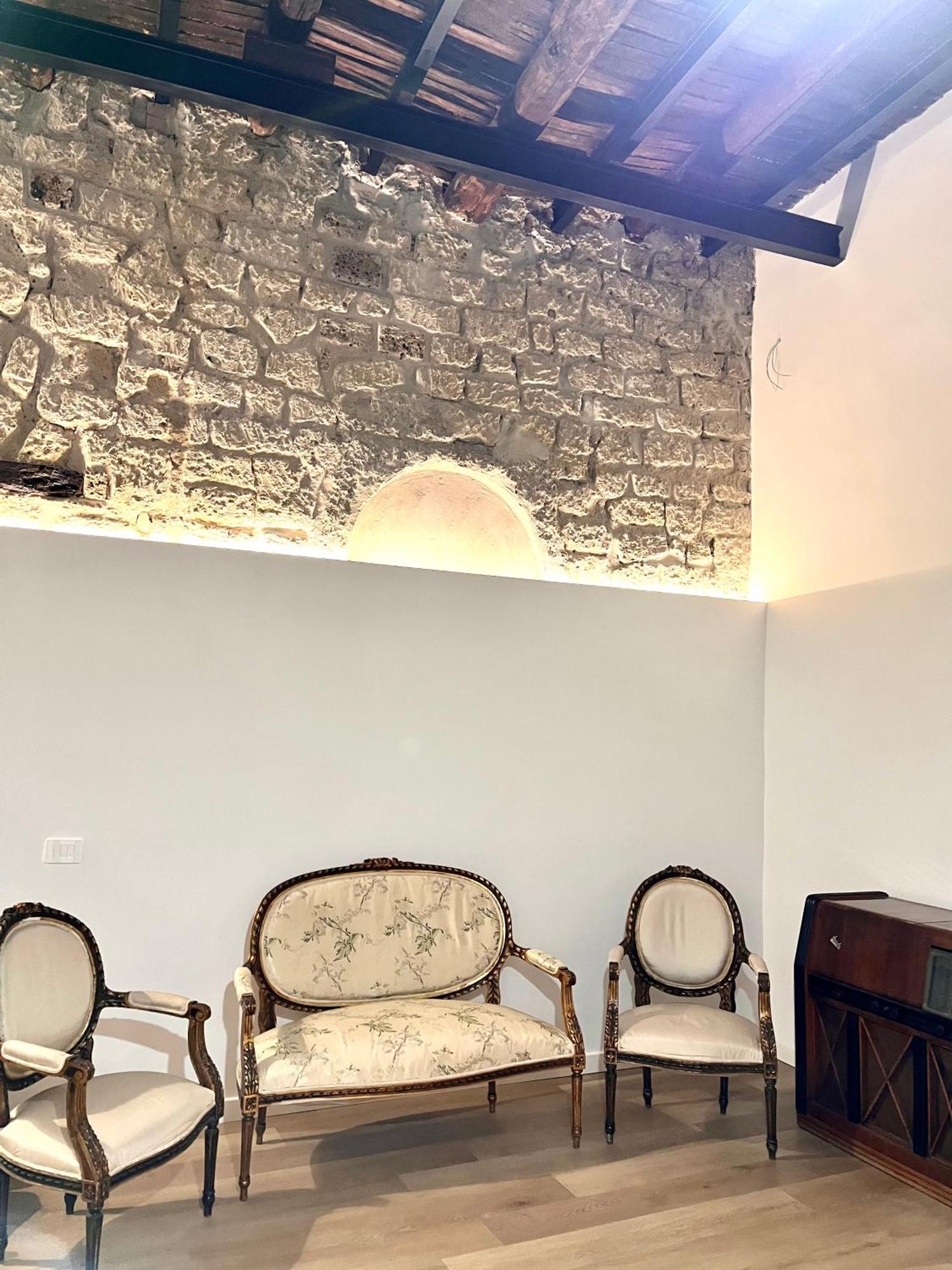 La Casa Di Nelly Boutique Apartment Napoli Bagian luar foto