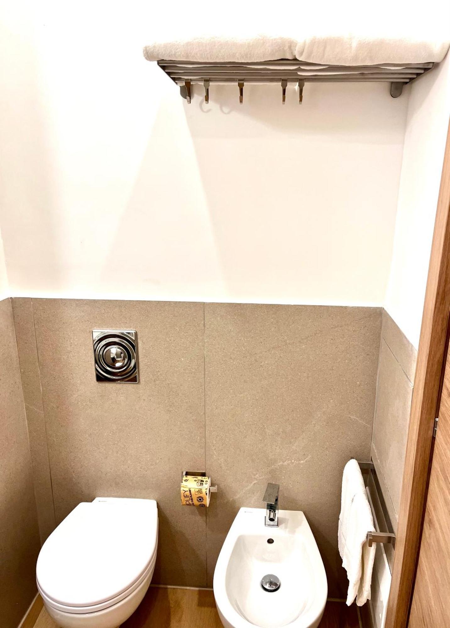 La Casa Di Nelly Boutique Apartment Napoli Bagian luar foto