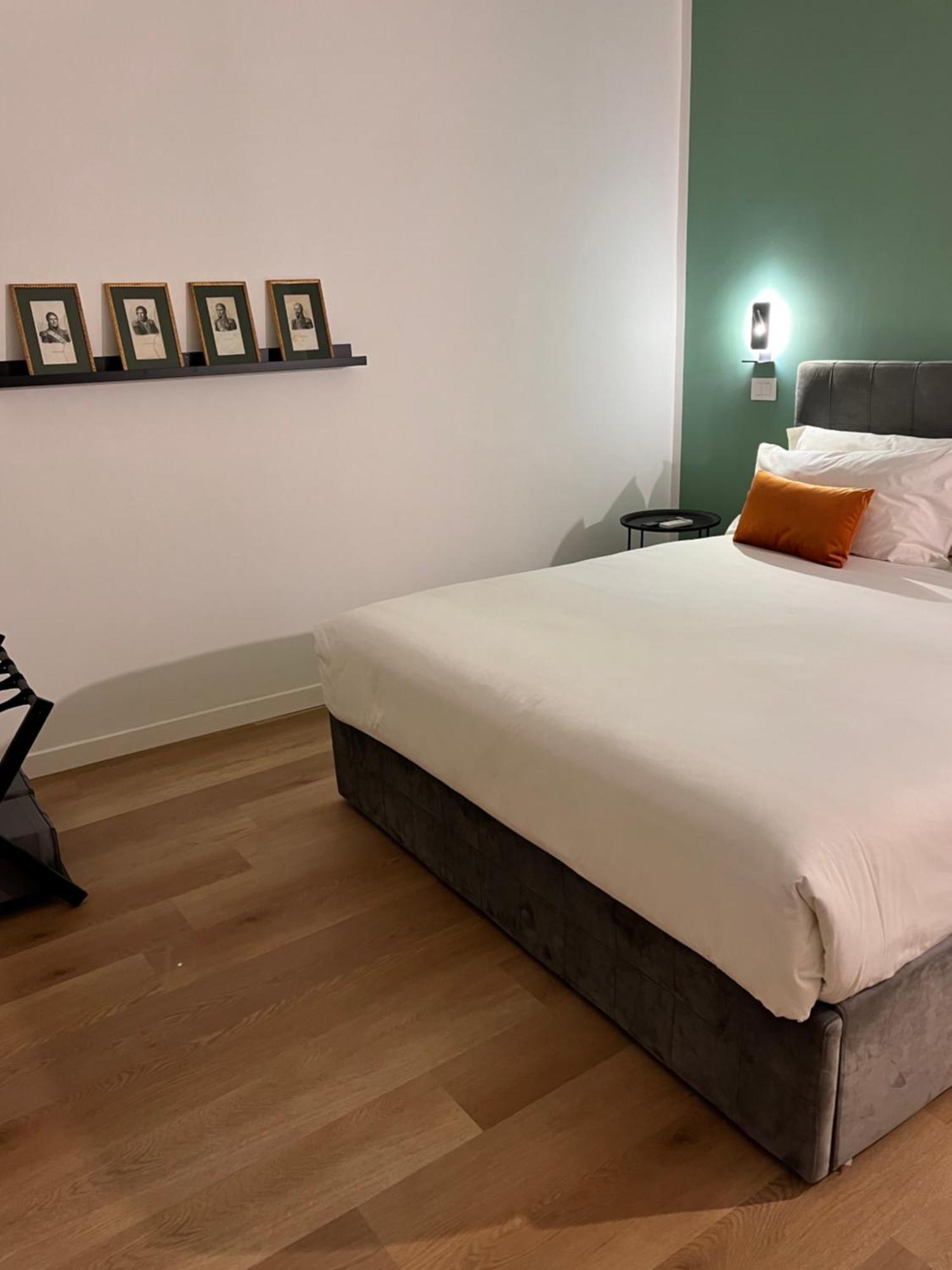 La Casa Di Nelly Boutique Apartment Napoli Bagian luar foto